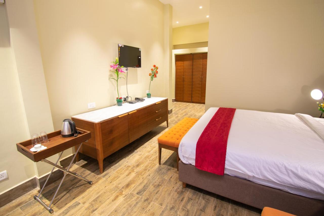 Octave Rococco Morjim Hotell Pernem Exteriör bild
