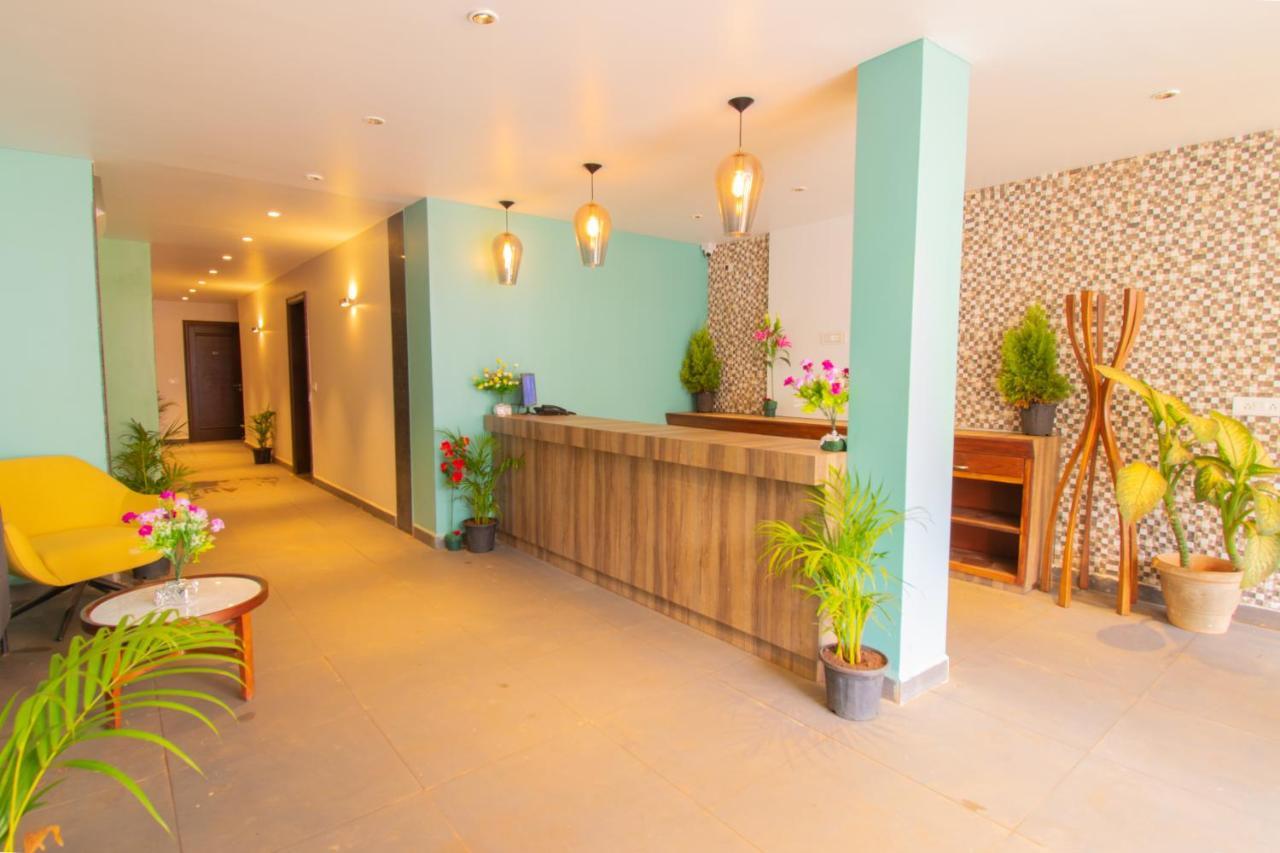 Octave Rococco Morjim Hotell Pernem Exteriör bild