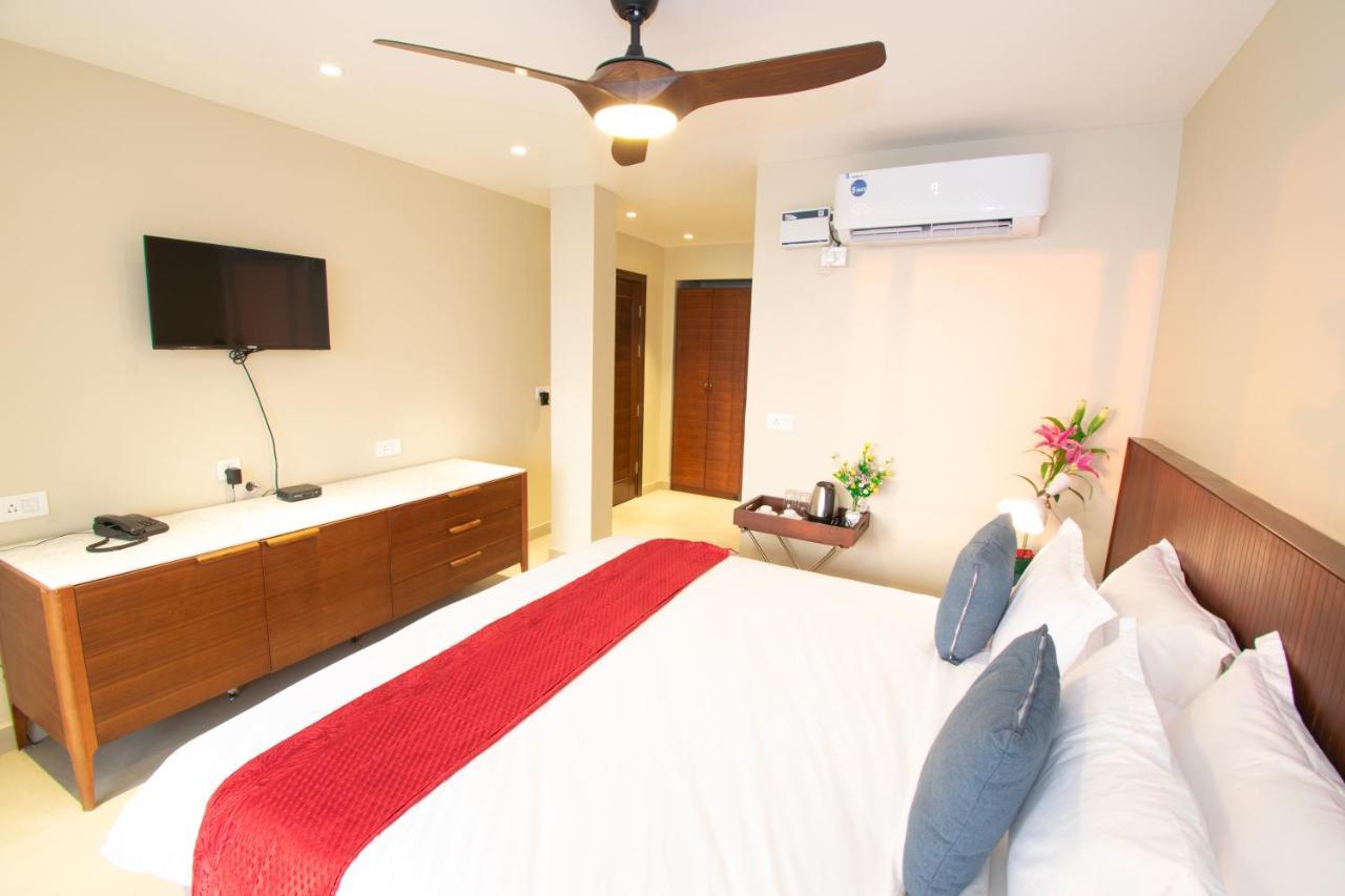 Octave Rococco Morjim Hotell Pernem Exteriör bild