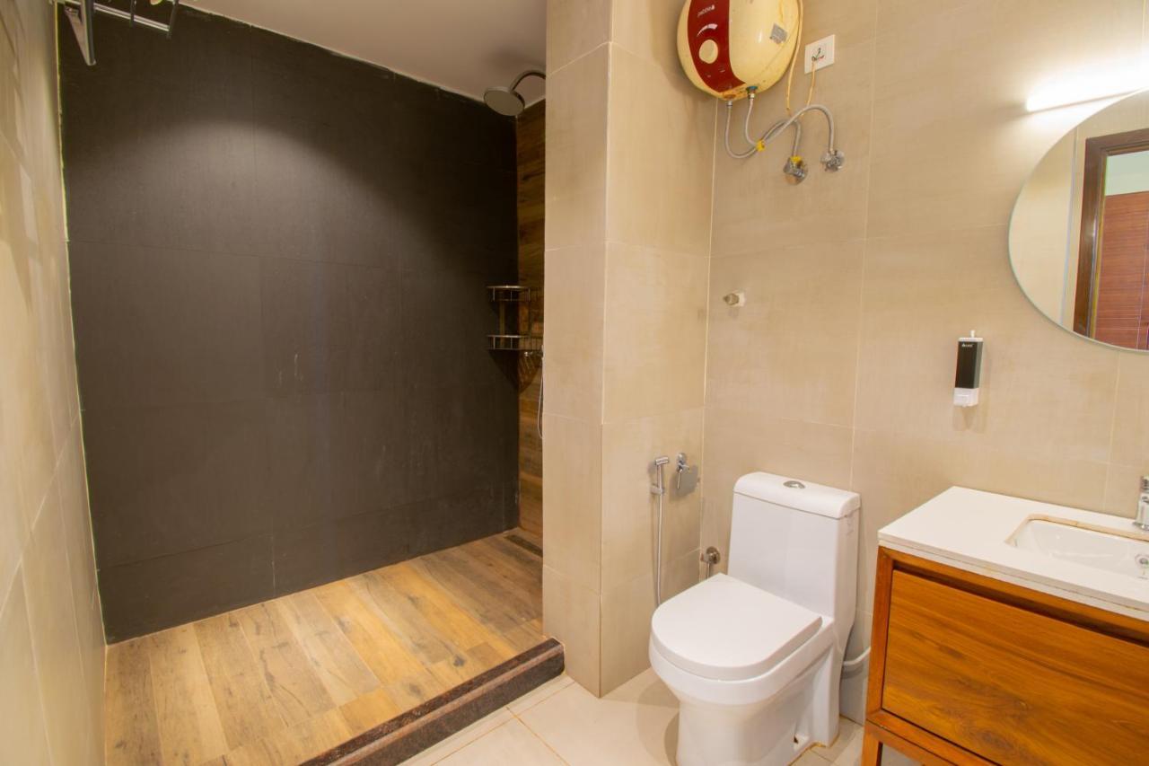 Octave Rococco Morjim Hotell Pernem Exteriör bild
