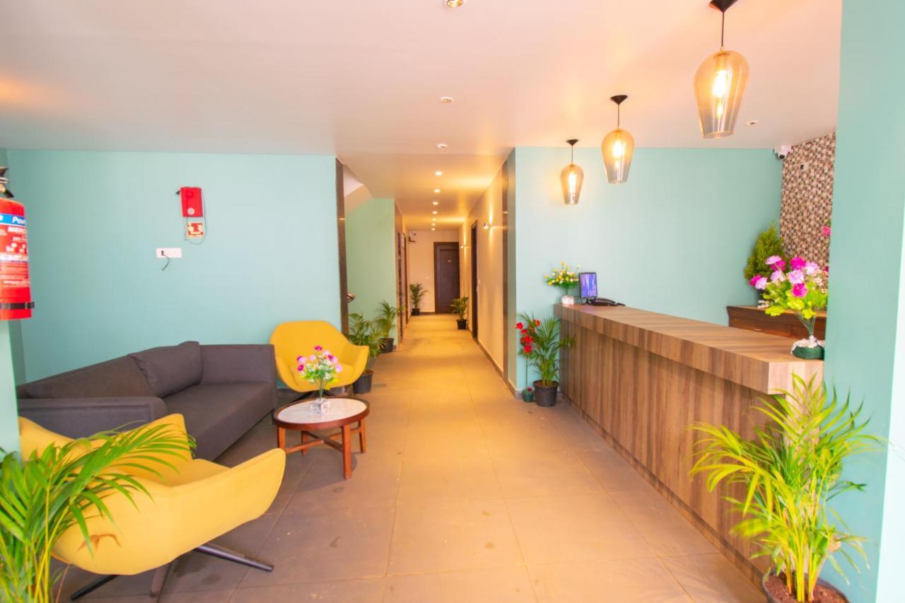 Octave Rococco Morjim Hotell Pernem Exteriör bild