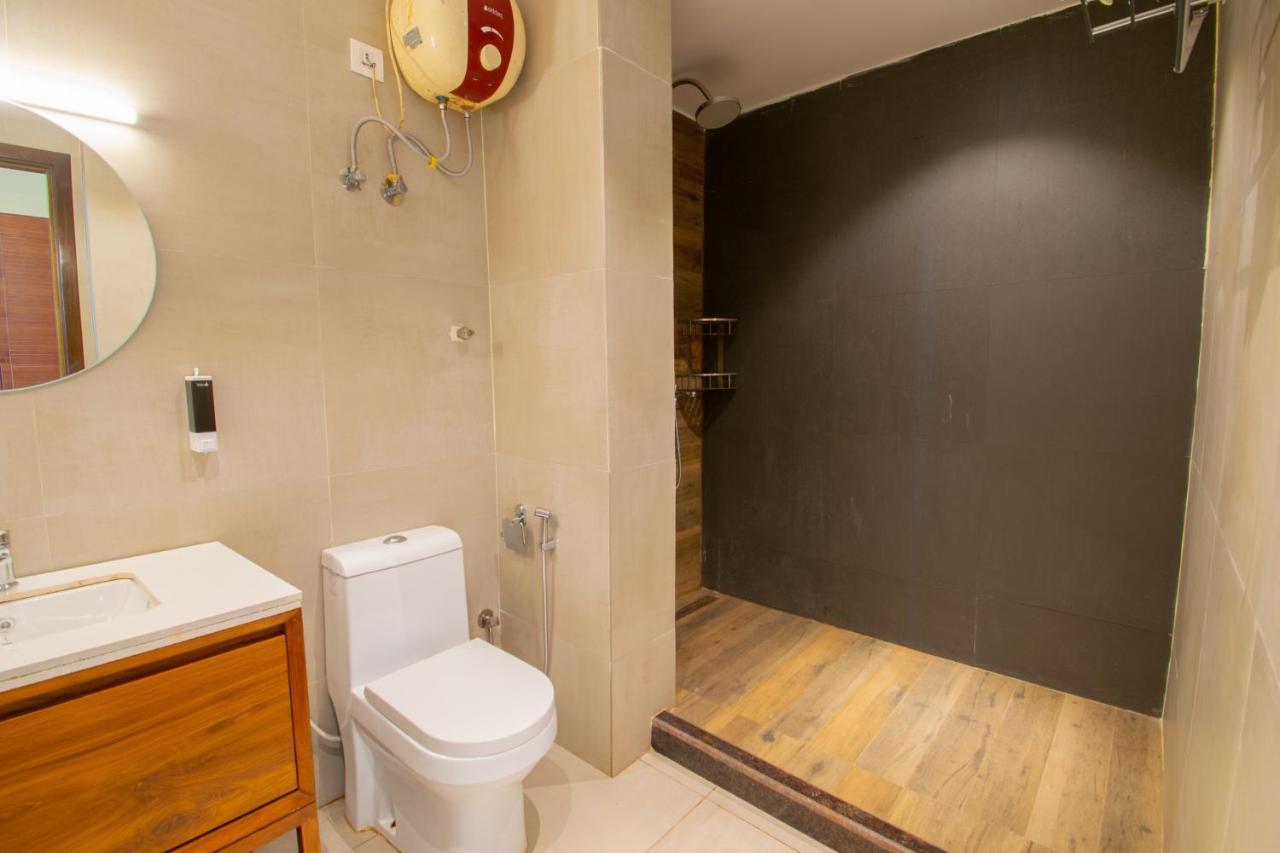 Octave Rococco Morjim Hotell Pernem Exteriör bild