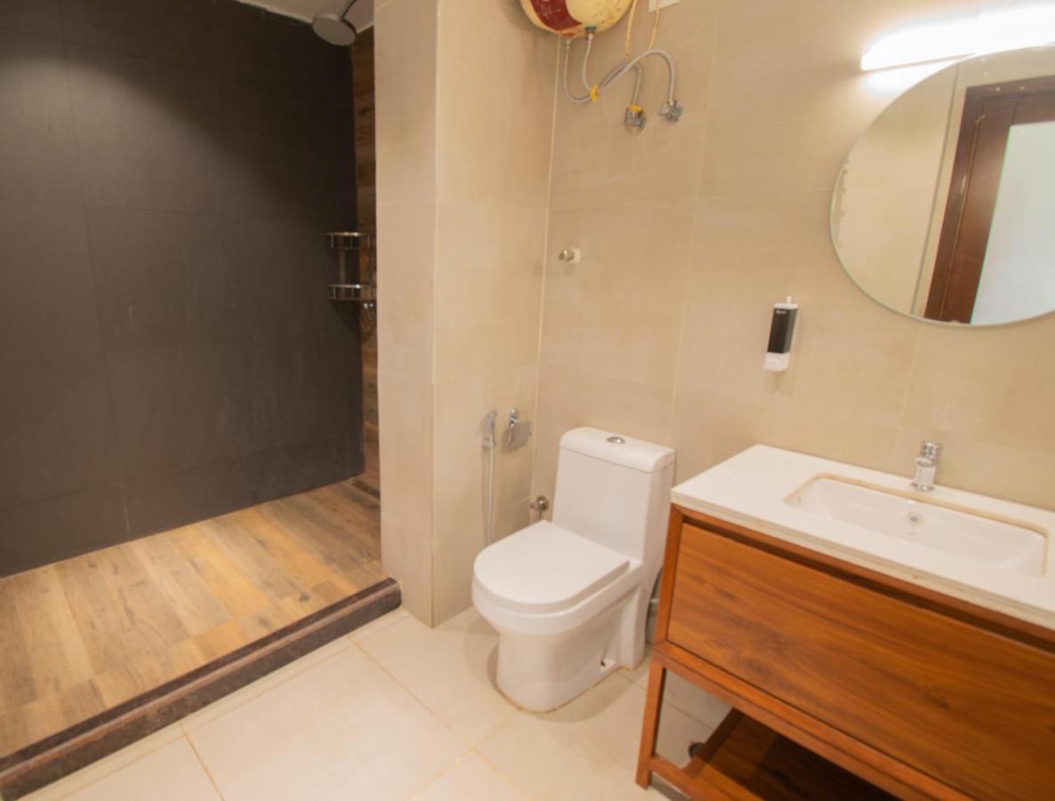 Octave Rococco Morjim Hotell Pernem Exteriör bild